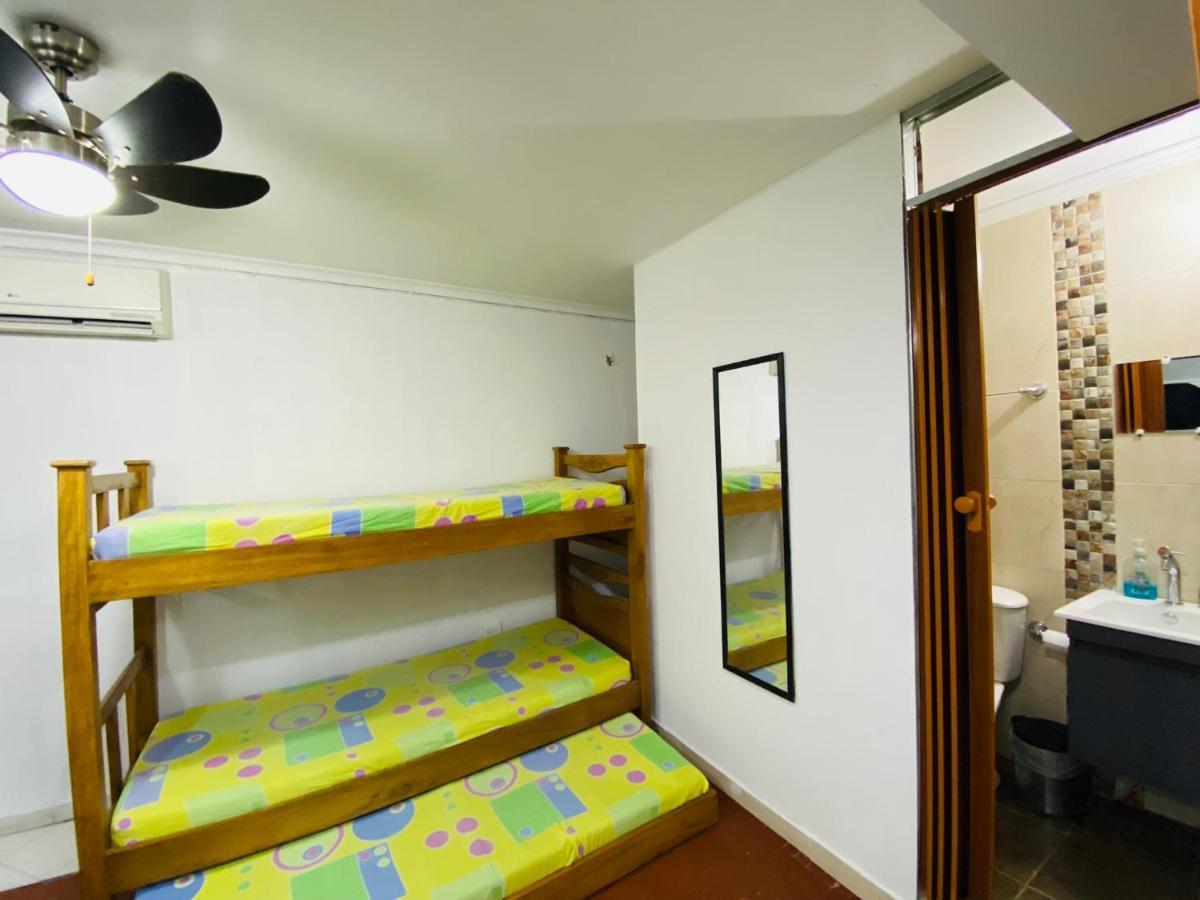 Casa Feliz Hostal サンタ・マルタ エクステリア 写真